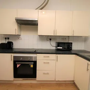 Apartamento Ideal 2 Bed Flat Close To City, Londres
